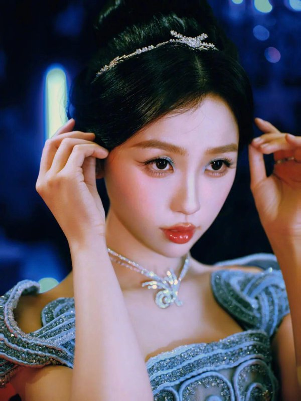 中兴证券 榜妹热线 ｜虞书欣新剧播出？侯明昊《入青云》爆了？陈伟霆再上新剧？万鹏女主剧？邓孝慈飞升？